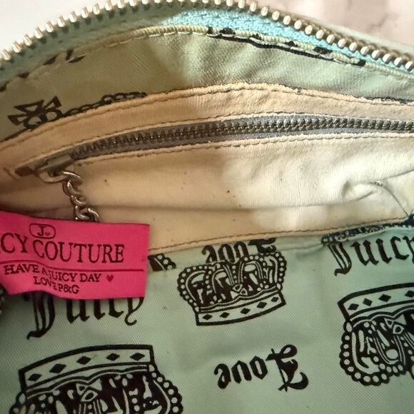 SOLD Y2K Vintage “I Love Juicy “ Brown Barrel Bag - Picture 6 of 8